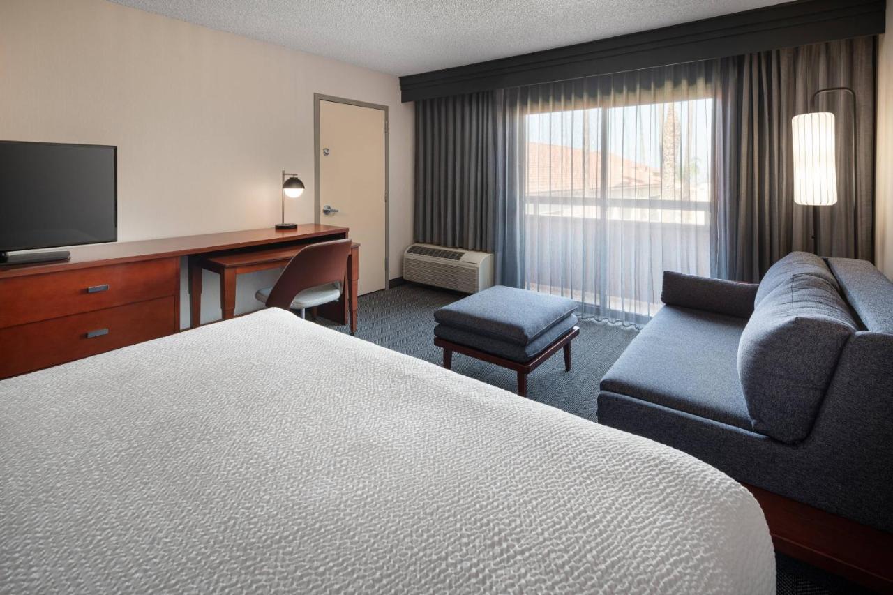 Hotel Courtyard By Marriott Angeles Orange County