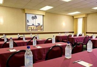 Courtyard By Marriott Angeles Orange County